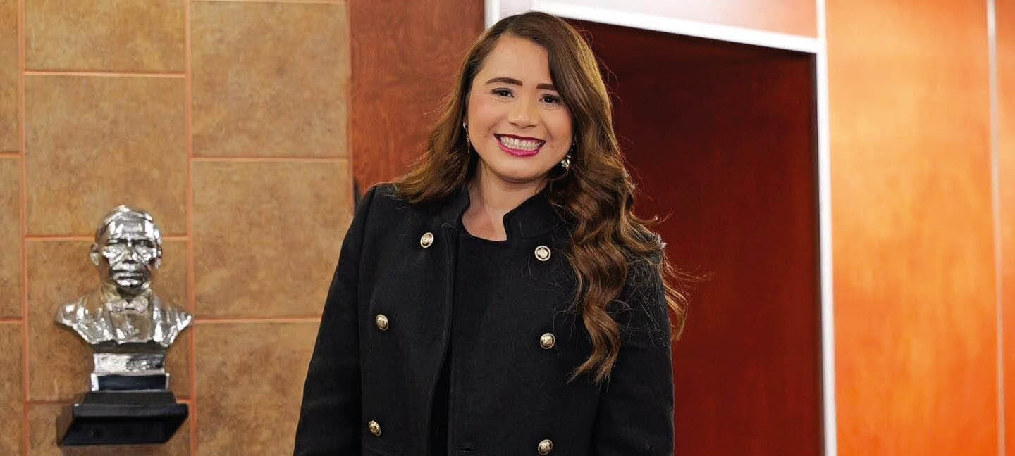 Diputada de Morena es retenida en garita de Calexico con 800 mil pesos en efectivo