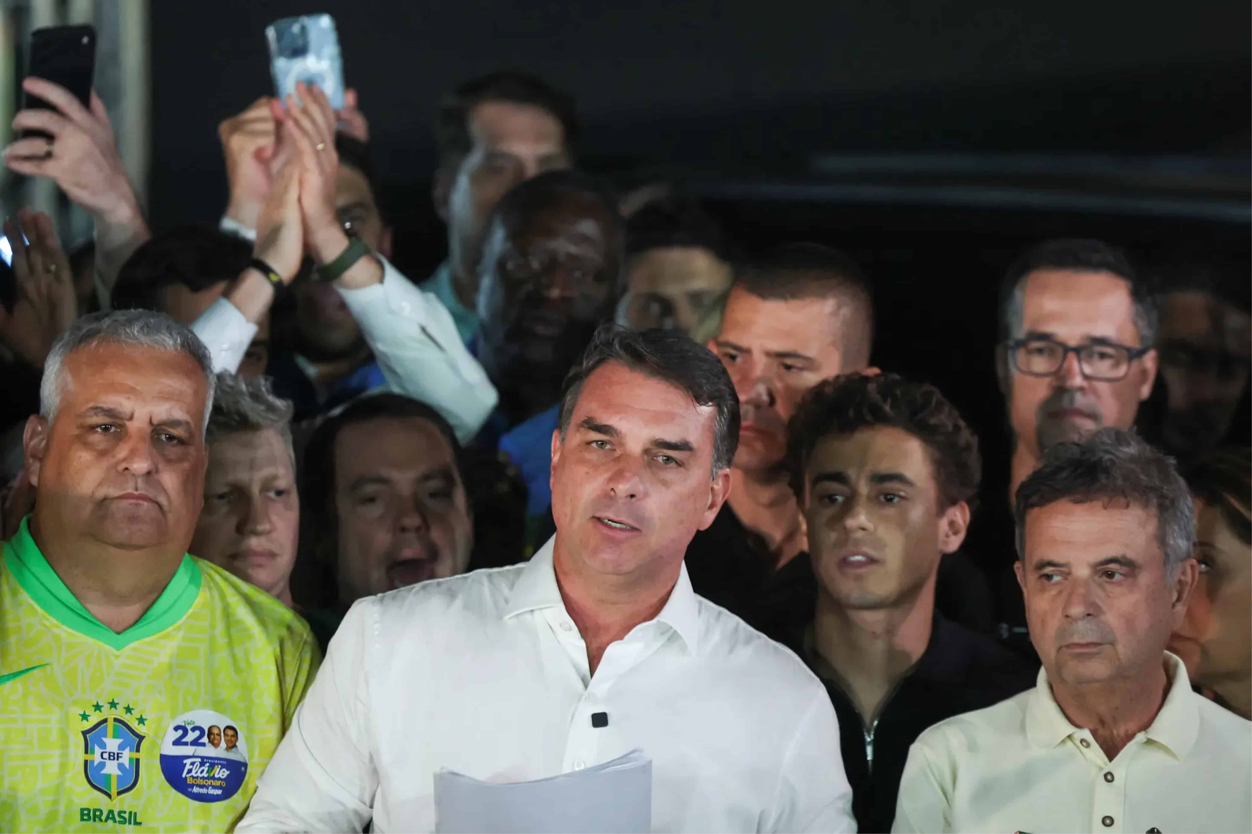 Flávio Bolsonaro abandona Brasil y se dirige a EU tras perder las elecciones presidenciales: Reuters